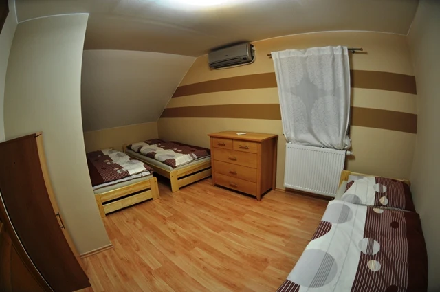 Třílůžkový pokoj v penzionu Valadia
